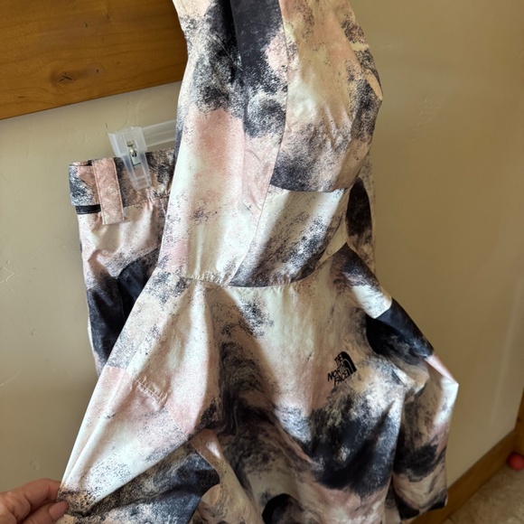 NORTH FACE WOMEN'S SKI JACKET & PANTS EXCELLENT CONDITION SIZE SMALL/MEDIUM  WOR - Picture 5 of 13